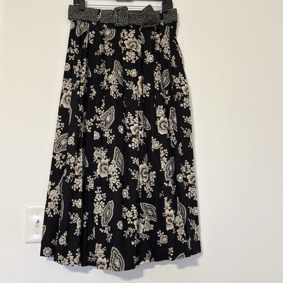 Options by Madison’s Long Black Skirt with Cream Paisley Boho Style Size L Rayon - Picture 1 of 10